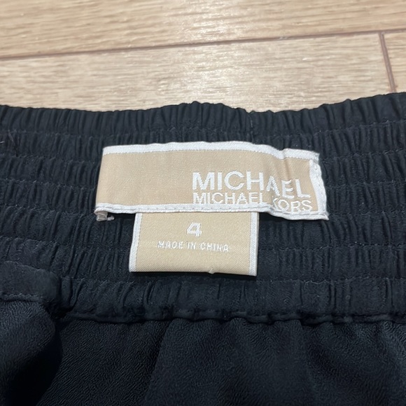 NWOT Michael Kors bubble hem volume gathered shirt. - Picture 3 of 7